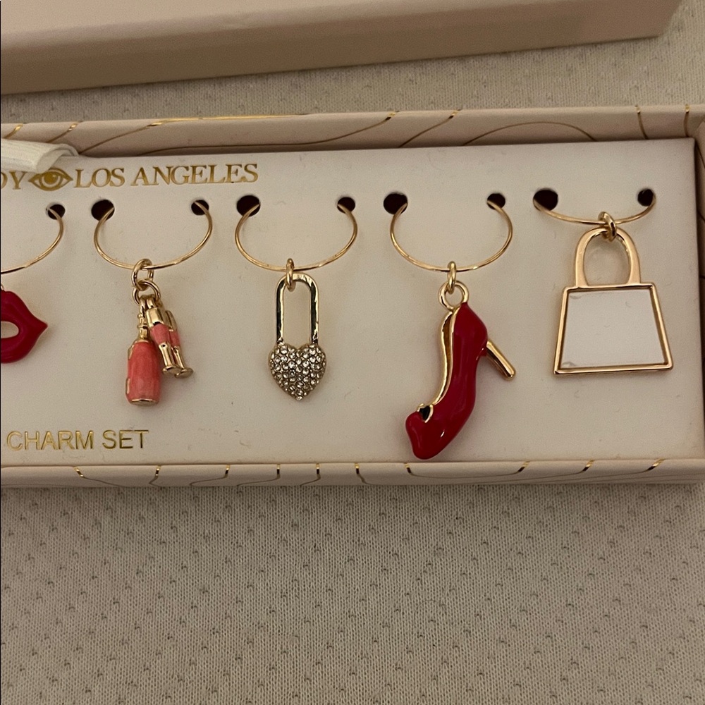 NIB Eye Candy Los Angeles Wine Charm Set 8 Charms mark your wine glasses - Picture 8 of 10